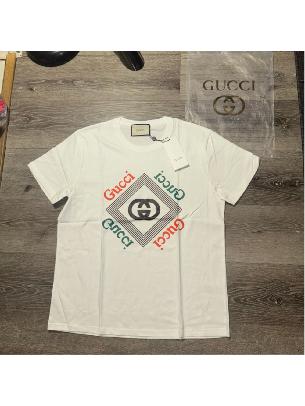 Men's Gucci White Interlocking G Logo Short Sleeve Tee M Red Green